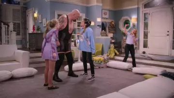 Vans old skool sneakers in black worn by Lola (Reylynn Caster) as seen in The Big Show Show (S01E08)