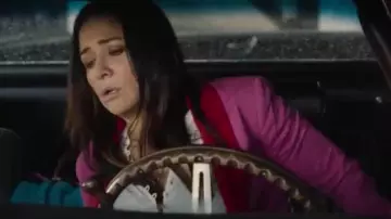 Blaz­er Hot Pink worn by Sam Fox (Pamela Adlon) in Better Things Season 4 Episode 6