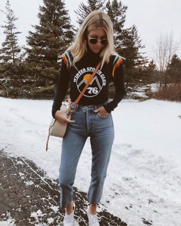 Agolde Jeans de Halley Elefante en la cuenta de Instagram @thesaltyblonde