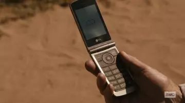 LG G359 mobile phone used by Mike Ehrmantraut (Jonathan Banks) in Better Call Saul (S05E05)