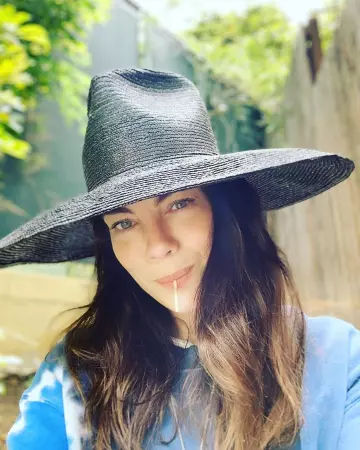 Janessa Leone Martina Chapeau Noir porté par Michelle Monaghan sur son Instagram account @michellemonaghan