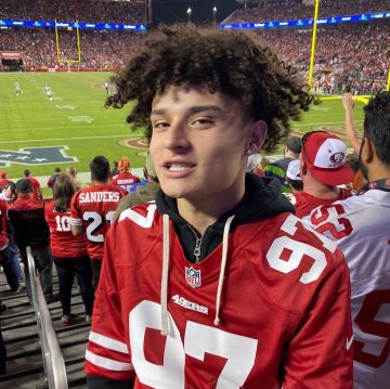 The men's Nike San Francisco 49ers Nick Bosa worn by Bankrol Hayden on his account Instagram @bankrolhayden