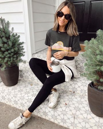 Saguaro Sunset Tee de Shannon en la cuenta de Instagram @itsybitsyindulgences