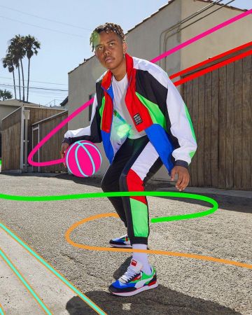 Los pantalones de chándal Puma que lleva YBN Cordae en su cuenta de Instagram @ybncordae