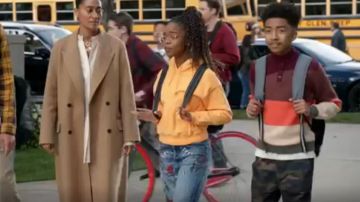 Inverse Tisser chandail à Capuchon porté par Diane Johnson (Marsai Martin), en black-ish Saison 6 Épisode 21