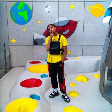 Sandals Gucci SEGA Black worn by YBN Cordae on his account Instagram @ybncordae