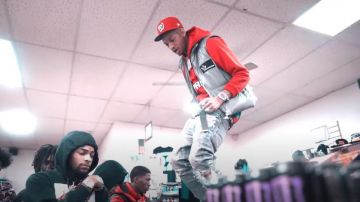 New Era Washington Nationals Red Cap usado por Stunna 4 Vegas en su A HUNNID (Video Musical Oficial)