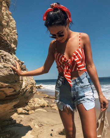 Faithfull Top Mazur Stripe Print worn by Michelle Infusino on her Instagram account @michelleinfusino