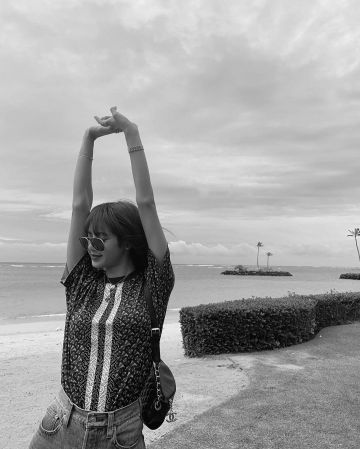 Waist Bag of Lisa on the Instagram account @lalalalisa_m