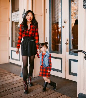 Plaid à Manches Longues Blouses de Jen Vatthongxay sur l'Instagram account @piecesofemerald