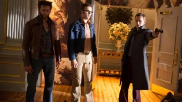 Veste en jean porté par Hank / Bête (Nicholas Hoult) dans X-Men: Jours d'un Avenir Passé