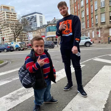 Le sweatshirt Heron Preston porté par BatFlunch sur son compte Instagram @batflunch_officiel 