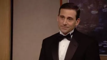 Black Bow Tie worn by Michael Scott (Steve Carell) in The Office (S07E21)