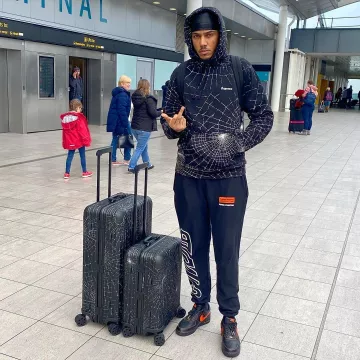 Le pantalon de survêtement Heron Preston porté par AJ Tracey sur son compte Instagram @ajtracey