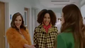 Yelow Ckecked Veste portée par Kelly (Najah Bradley) dans DynastySeason 3 Épisode 18