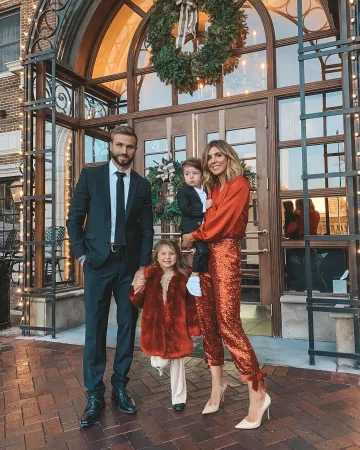 Se­quin Pa­perbag Pants of Becky Hillyard  on the Instagram account @cellajaneblog