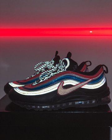 Les sneakers Nike Air Max 97 Neon Seoul de Romain sur son compte Instagram @just_match_it
