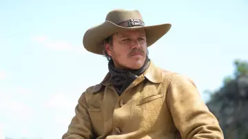 Le chapeau beige à boucle ceinture de LaBoeuf (Matt Damon) dans True Grit