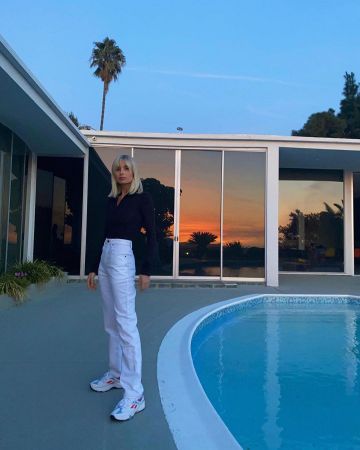 Reebok Baskets Blanches de Xenia Adonts sur son Instagram account @xeniaadonts