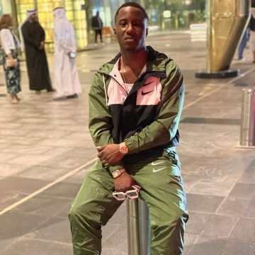 La chaqueta nike swoosh usada por Suspect en su cuenta de Instagram @suspect_otb 