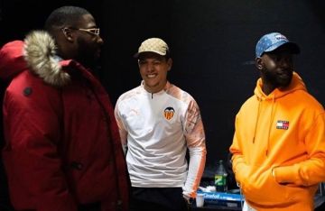 Le sweatshirt Puma de l'équipe du Valencia CF porté par PLK sur le compte Instagram de @plkpb_fan 