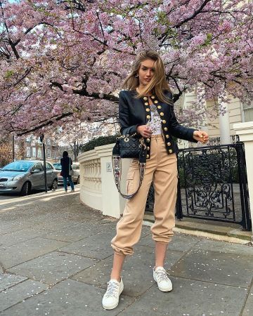 Dior Low Top Toile Blanche porté par Maja Malnar sur son Instagram account @majamalnar