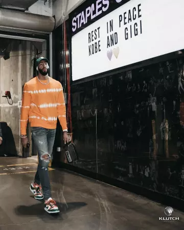 Les sneakers Nike Dunk Low Off-White Pine Green de Anthony Davis sur son compte Instagram @antdavis23