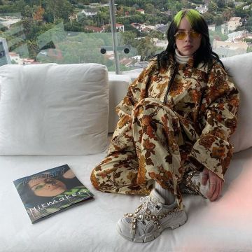 Zapatillas Gucci Flashtrek con cristales extraíbles usadas por Billie Eilish en su cuenta de Instagram @billieeilish