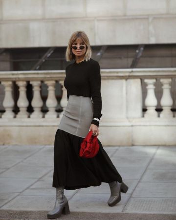 Stella McCartney Botines Grises de Xenia Adonts en su cuenta de Instagram @xeniaadonts