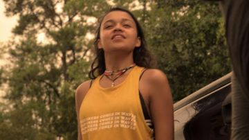 'Happiness Comes in Waves' Mus­tard Tank Top worn by Kiara (Bailee Madison) in Outer Banks Season 1 Episode 3