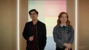 Chaqueta de mezclilla de mezclilla media usada por Zoey (Jane Levy) en la extraordinaria lista de reproducción de Zoey Temporada 1 Episodio 3
