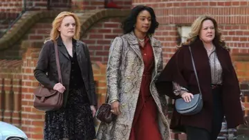 La combinaison rouge portée par Ruby O'Carroll (Tiffany Haddish) dans Les Baronnes