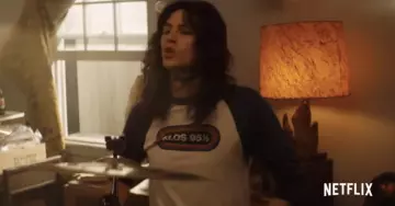 Klos t-shirt worn by worn by Tommy Lee (Machine Gun Kelly) as seen in The Dirt 