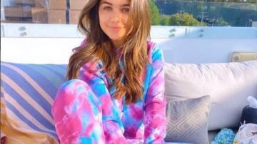 Cravate Tye Hoodie, portés par Hannah Ann Sluss dans Le Bachelor Saison de 24