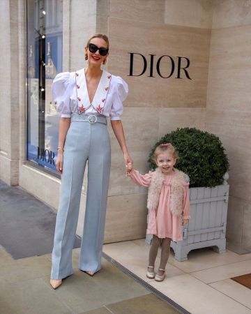 Wide-Leg Pants of Hannah Strafford-Taylor on the Instagram account @hannahstraffordtaylor