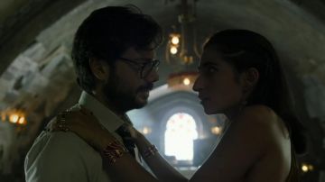 Women Bracelet worn by Nairobi (Alba Flores) in Money Heist Part 4 Episode 6