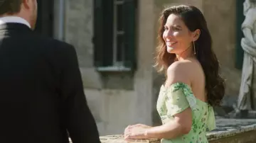 Pull through earrings worn by Dina (Olivia Munn) in Love Wedding Repeat