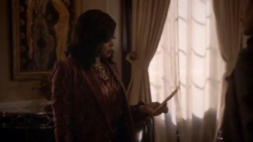 Serpent rouge Blouse en Soie porté par les témoins Lyon (Taraji P. Henson) dans l'Empire Saison 6 Épisode 18