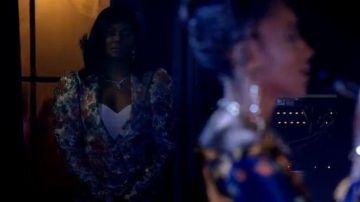 En Jacquard à motif Floral Robe portée par Cookie Lyon (Taraji P. Henson) dans l'Empire Saison 6 Épisode 18