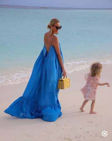 Kalita Maxi Vestido de Hannah Strafford-Taylor en la cuenta de Instagram @hannahstraffordtaylor