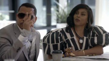 Puff Sleeve Top portés par les témoins Lyon (Taraji P. Henson) dans l'Empire Saison 6 Épisode 18