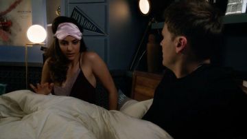 Night Mask worn by Zari Tomaz (Tala Ashe) in DC's Legends of Tomorrow (Season 5 Episode 9)