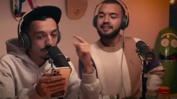 The sweater striped beige brown purple worn by Oli in for A Good Time with BIGFLO & OLI #ChocMental of march 29, 2020 