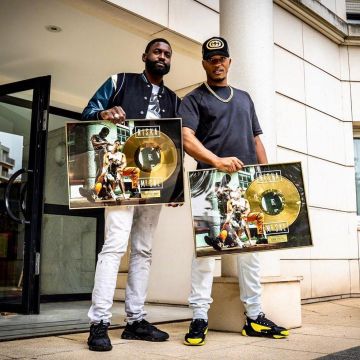 Sneakers Nike Zoom 2k black and yellow worn by Niska on his account Instagram @niska_officiel 