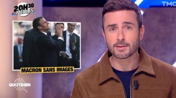 The jacket in the brown suede of Julien Bellver in the show Daily