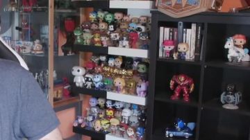 La figura Funko Pop de Abu como un elefante en Aladdin de LinksTheSun en el video The resurrected Fiend - WrestleMania 36 review