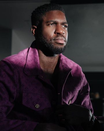 La veste en de­nim Louis Vuitton Mo­no­gram Violet portée par Samuel Umtiti sur son compte Instagram @samumtiti