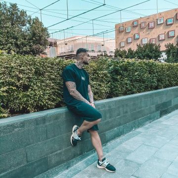 Sneakers Nike Air Presto Off-White worn by Thibault Garcia on his account Instagram @thibaultgarcia