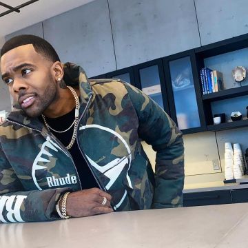 The down jacket Rhude scope by Mario on his account Instagram @marioworldwide