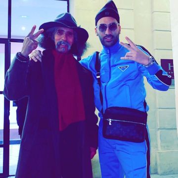 La veste Prada en polaire technique portée par Heuss l'Enfoiré sur son compte Instagram @heuss_lenfoire